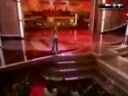 Pustoaica de 14 ani a ridicat sala in picioare